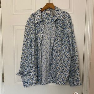 Women’s Blue Floral Button Up